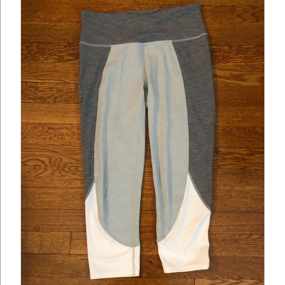 Athleta Capris Color Block Leggings